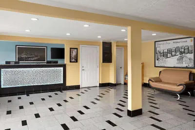 Photo 4 - Super 8 by Wyndham Whites Creek/ Nashville NW Area