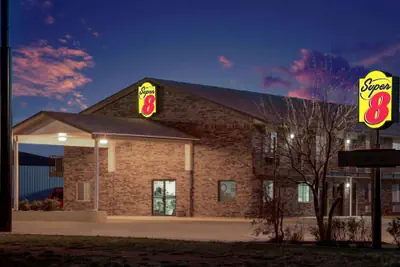 Photo 2 - Super 8 by Wyndham Dumas TX