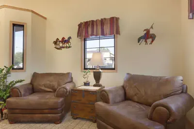 Photo 4 - Super 8 by Wyndham Wall