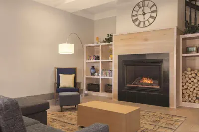 Photo 3 - Country Inn & Suites by Radisson, Billings, MT