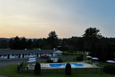 Photo 2 - Stowe Motel & Snowdrift