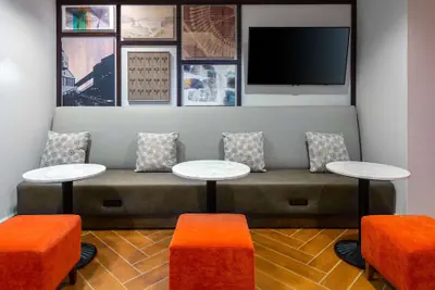 Photo 4 - Hampton Inn Buffalo-Williamsville