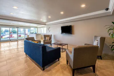 Photo 4 - Comfort Inn Gilroy