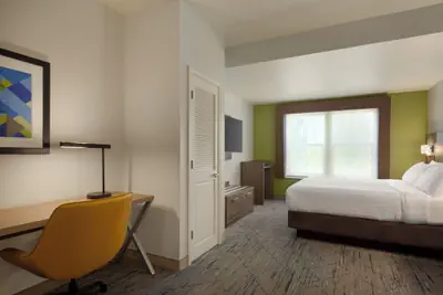 Photo 5 - Holiday Inn Express West Sacramento by IHG