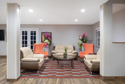 Photo 4 - Microtel Inn & Suites by Wyndham Springfield