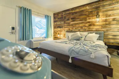 Photo 4 - Bel Aire Motel