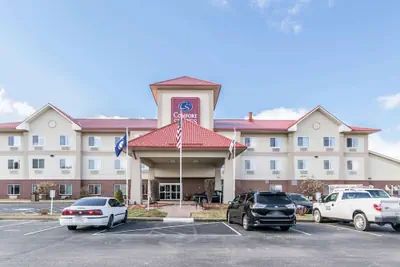 Photo 2 - Comfort Suites Owensboro South