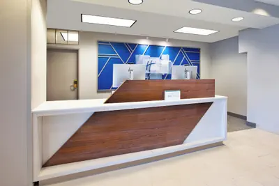 Photo 3 - Holiday Inn Express Fremont by IHG