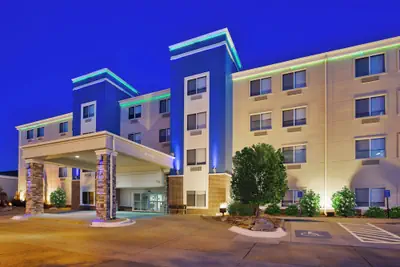 Photo 2 - Holiday Inn Express Fremont by IHG