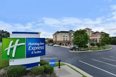 Photo 2 - Holiday Inn Express Hotel & Suites Petersburg-Dinwiddie by IHG