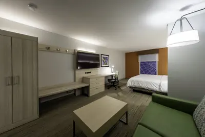 Photo 5 - Holiday Inn Express Hotel & Suites Petersburg-Dinwiddie by IHG