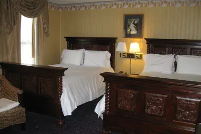 Photo 4 - The Inn at Saratoga