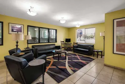 Photo 3 - Americas Best Value Sandman Inn