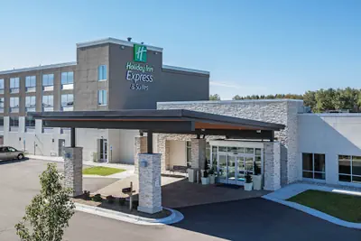Photo 2 - Holiday Inn Express & Suites Ludington by IHG