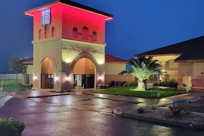 Photo 2 - Motel 6 Santa Nella, CA - Los Banos