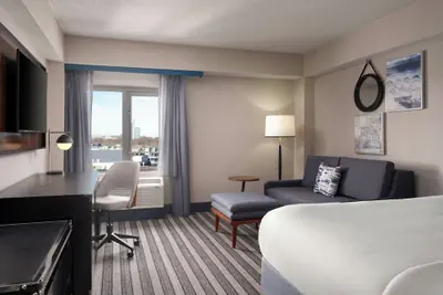 Photo 2 - Courtyard by Marriott Boston Brookline