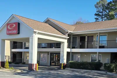 Photo 2 - Econo Lodge Villa Rica