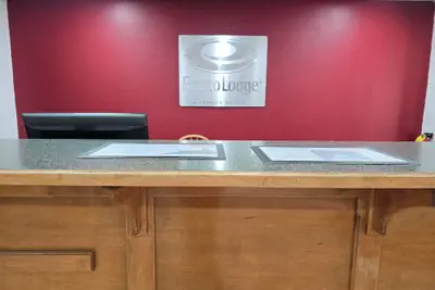 Photo 5 - Econo Lodge Villa Rica