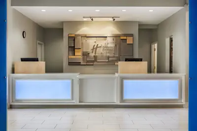 Photo 3 - Holiday Inn Express & Suites Philadelphia - Mt. Laurel by IHG