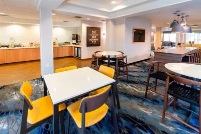 Photo 2 - Fairfield Inn & Suites by Marriott Bend Downtown