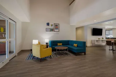Photo 5 - MainStay Suites Wilmington - University Area