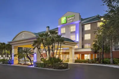 Photo 2 - Holiday Inn Express Sarasota East - I-75 by IHG