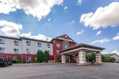Photo 2 - Best Western Plus Sparta Trail Lodge