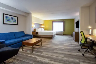 Photo 5 - Holiday Inn Express & Suites Fort Wayne by IHG