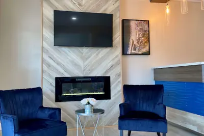Photo 4 - SureStay Hotel by Best Western Santa Cruz