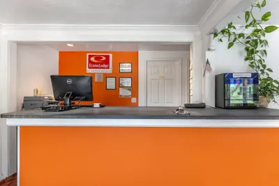 Photo 5 - Econo Lodge Lee - Great Barrington
