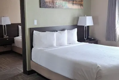 Photo 3 - Island Suites
