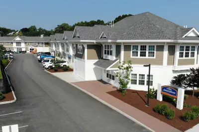 Photo 2 - Howard Johnson by Wyndham Quincy/Boston