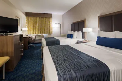 Photo 5 - Best Western Plus Tulsa Inn & Suites