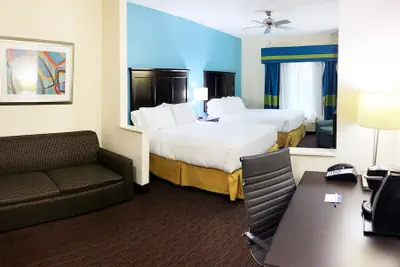 Photo 5 - Holiday Inn Express Hotel & Suites Gainesville by IHG