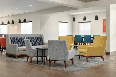 Photo 3 - Holiday Inn Express Hotel & Suites Edmond by IHG