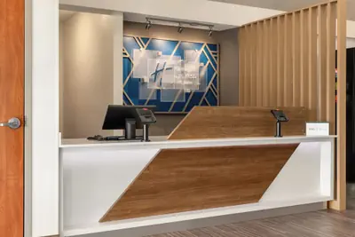 Photo 4 - Holiday Inn Express Hotel & Suites Edmond by IHG