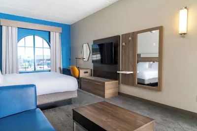 Photo 4 - Holiday Inn Express Hotel & Suites Pittsburgh-South Side by IHG