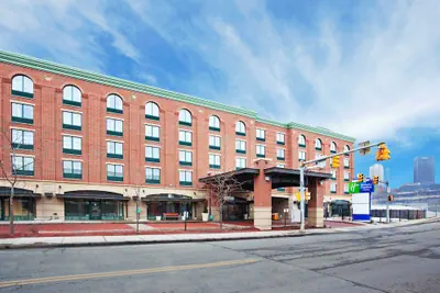 Photo 2 - Holiday Inn Express Hotel & Suites Pittsburgh-South Side by IHG