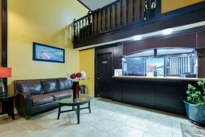 Photo 4 - Howard Johnson by Wyndham San Marcos