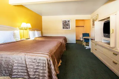 Photo 5 - Travelodge by Wyndham Turlock