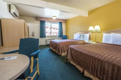 Photo 3 - Travelodge by Wyndham Turlock