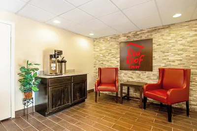 Photo 5 - Red Roof Inn Scottsburg