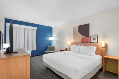 Photo 5 - Spark by Hilton Ann Arbor South