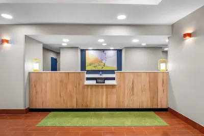 Photo 3 - Spark by Hilton Ann Arbor South