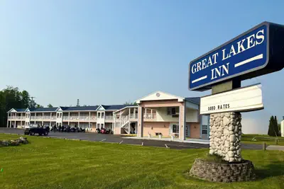 Photo 2 - Great Lakes Inn