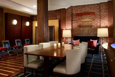 Photo 4 - Argonaut Hotel