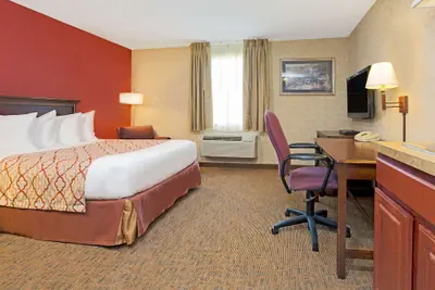 Photo 5 - Hawthorn Extended Stay by Wyndham Cincinnati/Sharonville