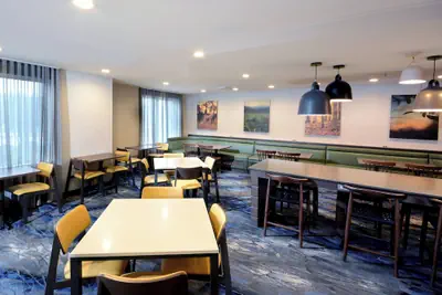 Photo 5 - Fairfield Inn by Marriott Greensboro Airport