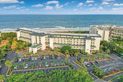 Photo 2 - Litchfield Beach & Golf Resort