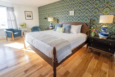 Photo 2 - Breakwater Inn